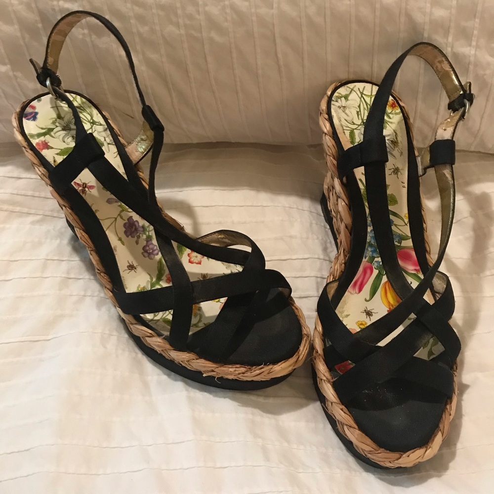 Black Guess Sandals